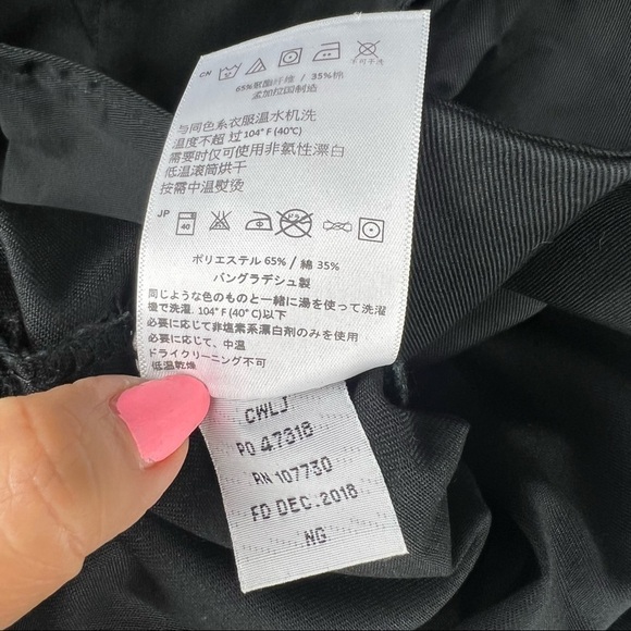 NWT - Chef Works, Women's Marbella Chef Coat in Black. Size: XL - Picture 8 of 8